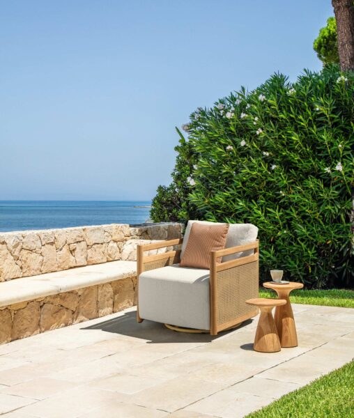 Edwin Butaca Living Giratoria — Talenti Outdoors