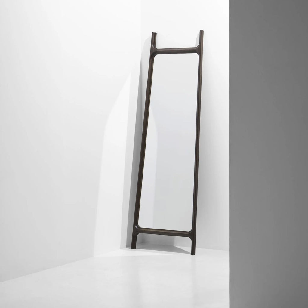Espejo Floor Mirror — District Eight — vista 2