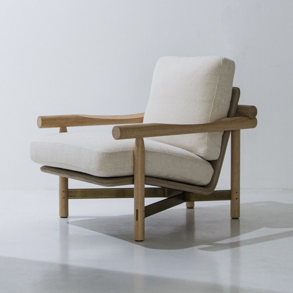 STILT_LOUNGE_CHAIR-01_bced4655-98f5-401d-aed3-08564d4b2576.png